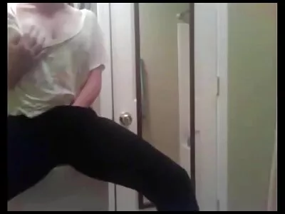 ਅੰਬਰ ਕੌਕਸ ਡਾਊਨ ਔਨ ਇੱਕ ਸਖ਼ਤ ਸਲਾਮੀ